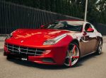 Ferrari Four красная спорткар на прокат для свадьбы кино фотосесии