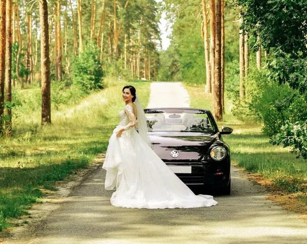 Volkswagen Beetle черный заказать на свадьбу съемки
