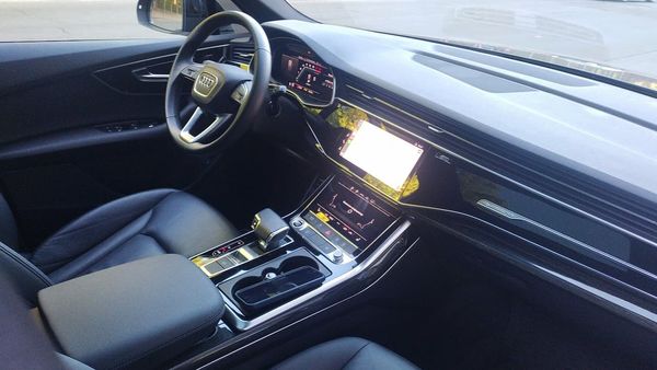  Audi Q7 черный аренда внедорожник с водителем на свадьбу