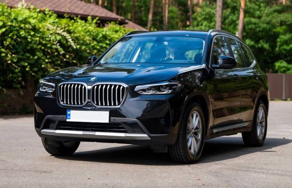 Прокат BMW X3 черный внедорожник на свадьбу прокат джип без водителя