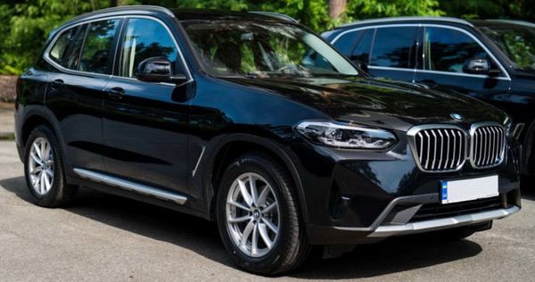 Прокат BMW X3 черный внедорожник на свадьбу прокат джип без водителя