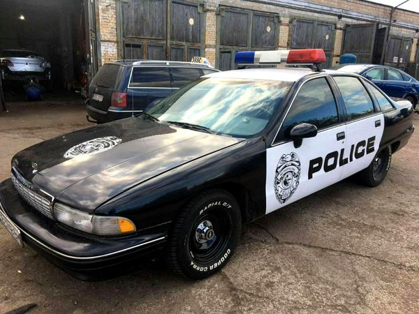 Chevrolet Caprice аренда автомобиля полиции на съемки с мигалкой