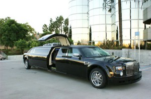 Chrysler 300C Rolls-Royse Phantom черный лимузин