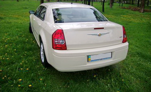 Chrysler 300C ванильный прокта аренда крайслер на свадьбу