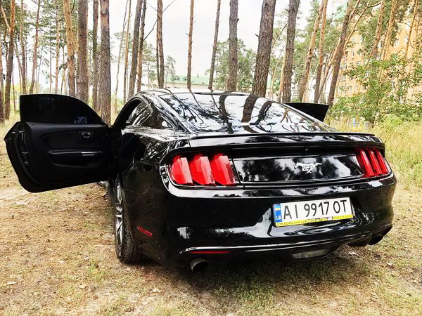 Ford Mustang черный на прокат аренда авто спорткар