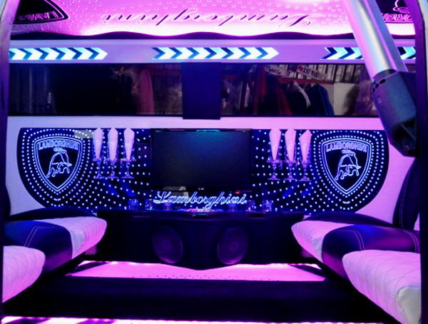 Limuzin-Lamborghini лимузин ламбаргини прокат аренда киев