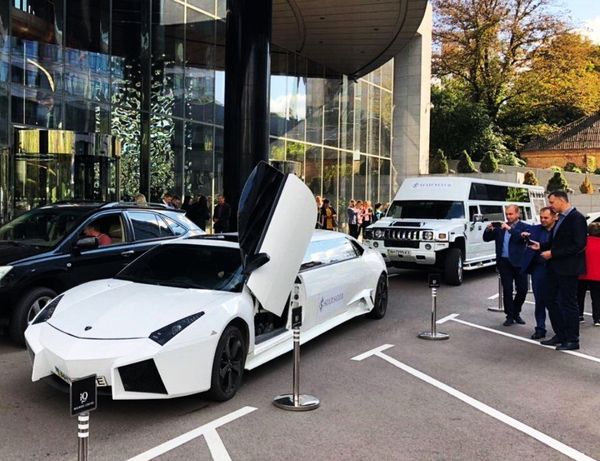 Limuzin-Lamborghini лимузин ламбаргини прокат аренда киев