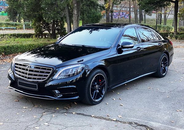 Vip Mercedes-Benz S550 AMG 4MATIC W222 Restyling с водителем без водителя