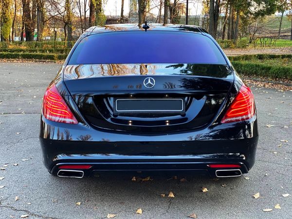 Vip Mercedes-Benz S550 AMG 4MATIC W222 Restyling с водителем без водителя