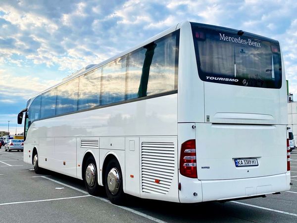 Автобус Mercedes Turizmo аренда для свадьбы трансферов на прокат