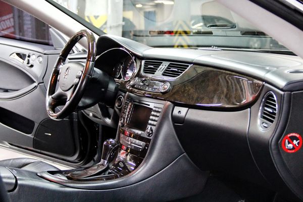 Mercedes CLS черный аренда в киеве