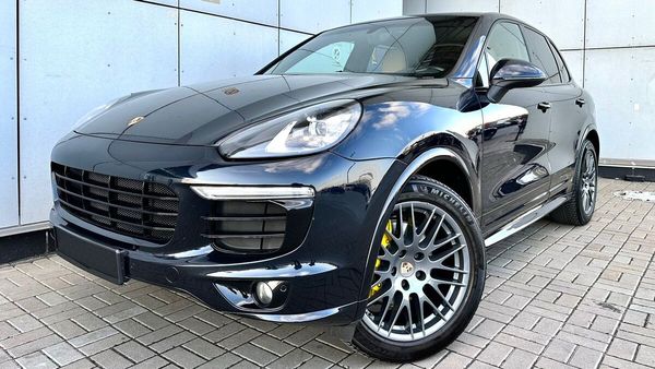 Аренда джип Porsche Cayenne черный прокат без водителя арендовать с водителем Киев