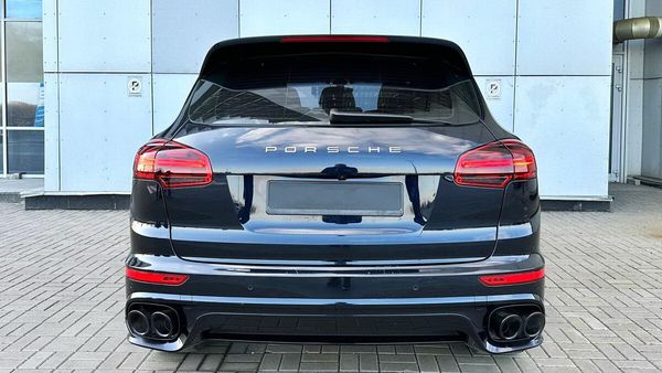 Аренда джип Porsche Cayenne черный прокат без водителя арендовать с водителем Киев