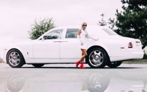 Rolls Royce Phantom белый аренда авто на свадьбу трансфер