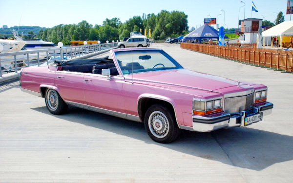 Cadillac Fleetwood розовый кабриолет прокат аренда