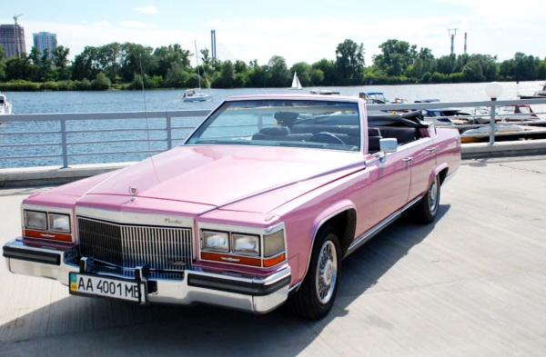 Cadillac Fleetwood розовый кабриолет прокат аренда