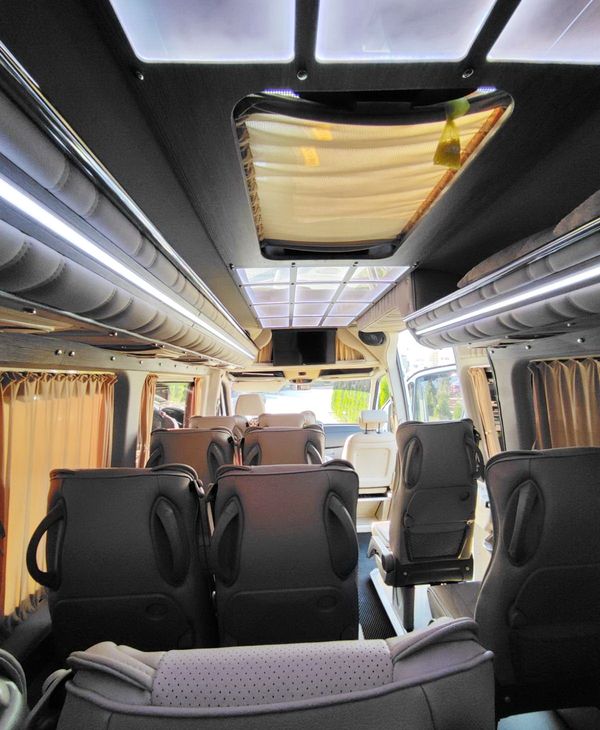  Mercedes Sprinter микроавтобус бежевый салон 21 мест прокат аренда