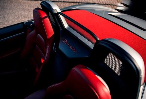 Porsche 718 Boxter GTS спорткар кабриолет на прокат с водителем заказать в Киеве