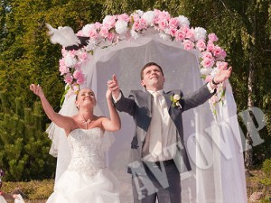 Свадебная арка на свадьбу прокат аренда