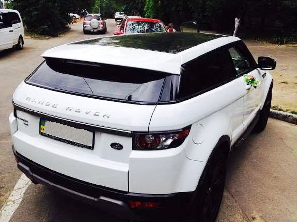 Range Rover Evoque Coupe белый внедорожник прокат на свадьбу с водителем