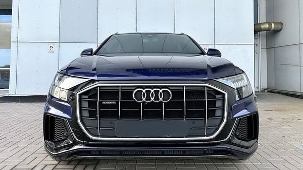 Внедорожник Audi Q8 синий арендовать c водителем прокат без водителя