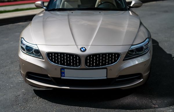 Аренда BMW Z4 Cabrio кабриолет на прокат с водителем без водителя на свадьбу Киев