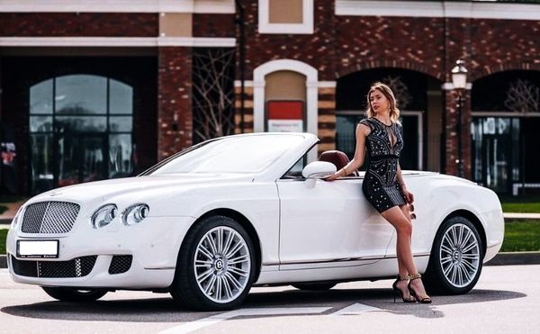 Bentley Continental GT белый кабриолет на свадьбу съемки