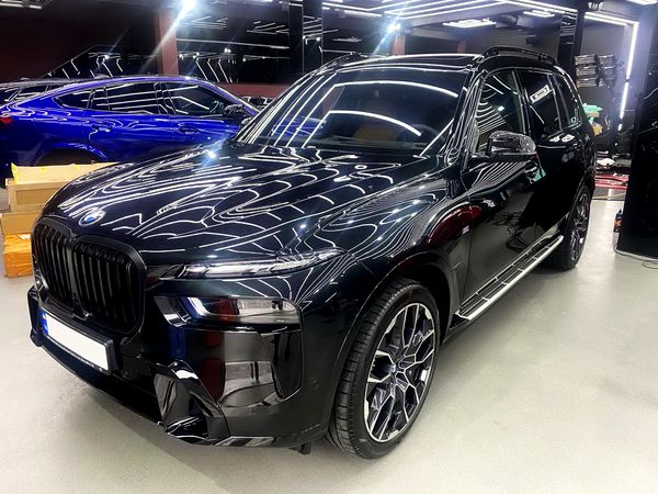 Аренда внедорожник джип vip BMW X7 с водителем без водителя 