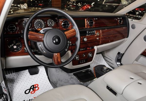 VIP авто Rolls Royce Phantom Coupe на прокат