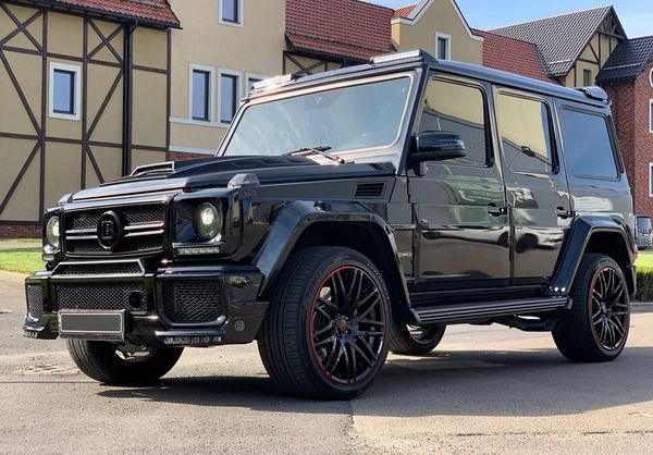 Внедорожник Mercedes Benz G63 Brabus оригинал заказать джип на прокат на свадьбу 