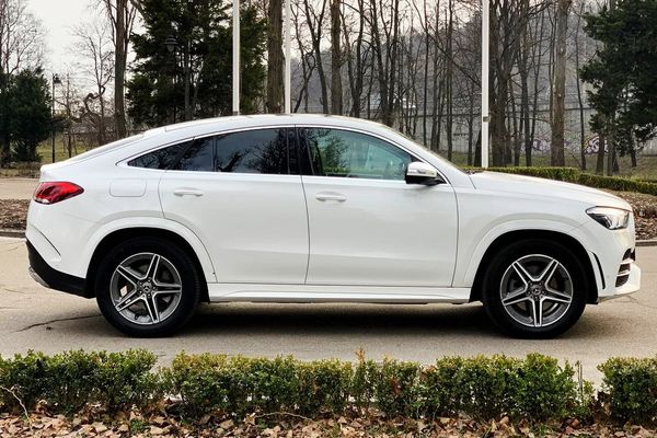 Mercedes Benz Gle Coupe AMG аренда прокат белый внедорожник на свадьбу киев