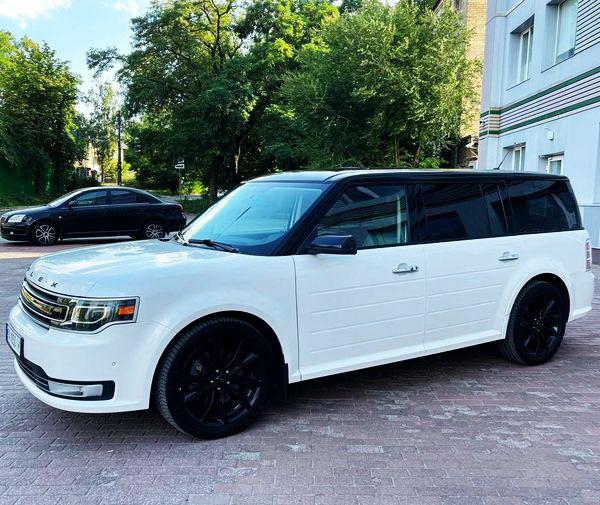 Прокат внедорожник Ford Flex белый арендовать джип на свадьбу в Киеве