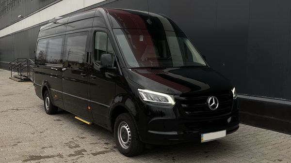 Микроавтобус Mercedes Benz Sprinter VIP 8 аренда с водителем для делегации трансфера в аєропорт