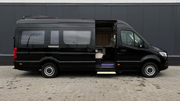 Микроавтобус Mercedes Benz Sprinter VIP 8 аренда с водителем для делегации трансфера в аєропорт