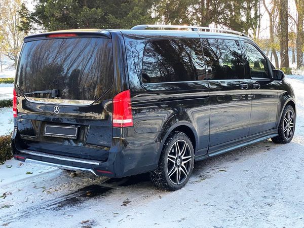 Микроавтобус Mercedes Benz V класс прокат без водителя бус на свадьбу в Киеве