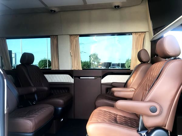 Прокат микроавтобус Mercedes Sprinter VIP белый с водителем без водителя