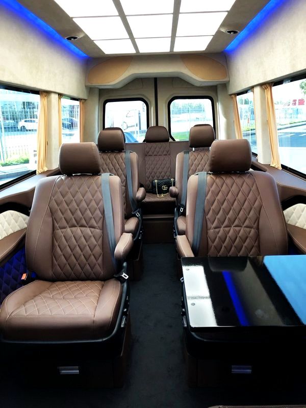 Прокат микроавтобус Mercedes Sprinter VIP белый с водителем без водителя