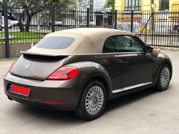 Volkswagen Beetle шоколадный заказать на свадьбу съемки прокат без водителя