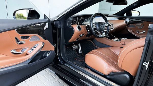 Mercedes-Benz W217 S560 AMG Coupe черный на прокат аренда купе без водителя