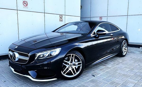 Mercedes-Benz W217 S560 AMG Coupe черный на прокат аренда купе без водителя