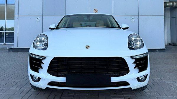 Внедорожник Porsche Macan S белый на свадьбу с водителем без водителя на прокат Киев