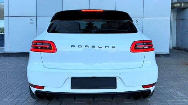 Внедорожник Porsche Macan S белый на свадьбу с водителем без водителя на прокат Киев