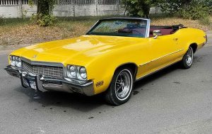 Аренда ретро авто Buick Skylark желтый кабриолет для свадьбы съемки фотосессии 