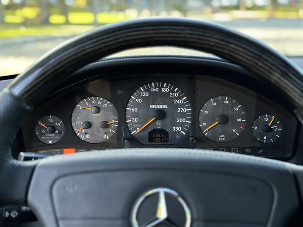 Mercedes Benz W140 S7.3 V12 прокат на весілля зйомки без водія з водієм