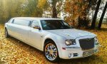 Прокат лимузина Chrysler 300C Limo белый Киев цена