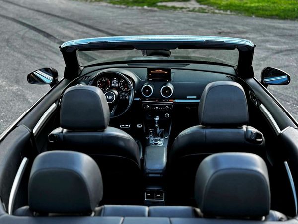 Кабріолет Audi A3 чорний на прокат без водія в Києві