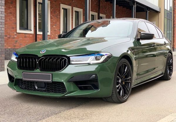 BMW M5 аренда прокат бизнес авто на свадьбу съемки без водителя
