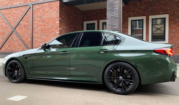 BMW M5 аренда прокат бизнес авто на свадьбу съемки без водителя