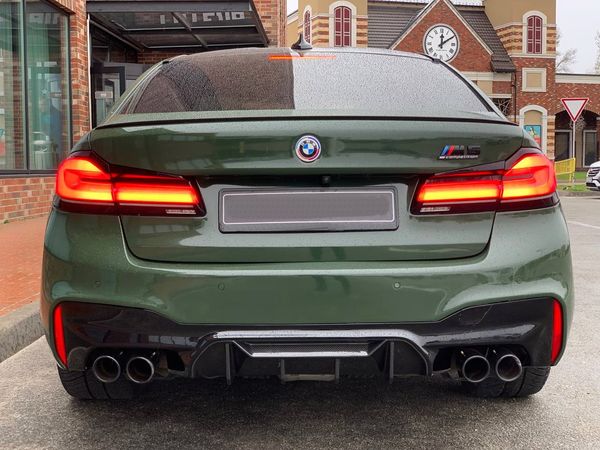 BMW M5 аренда прокат бизнес авто на свадьбу съемки без водителя