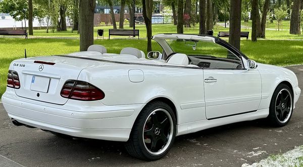 Mercedes W208 clk кабріолет оренда на весілля київ